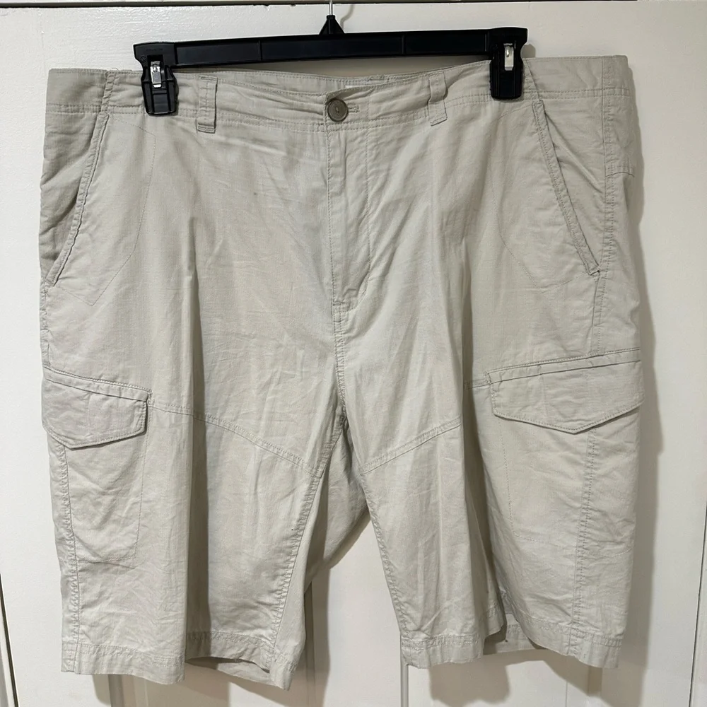 Calvin Klein khaki light beige cargo shorts - Picture 2 of 9